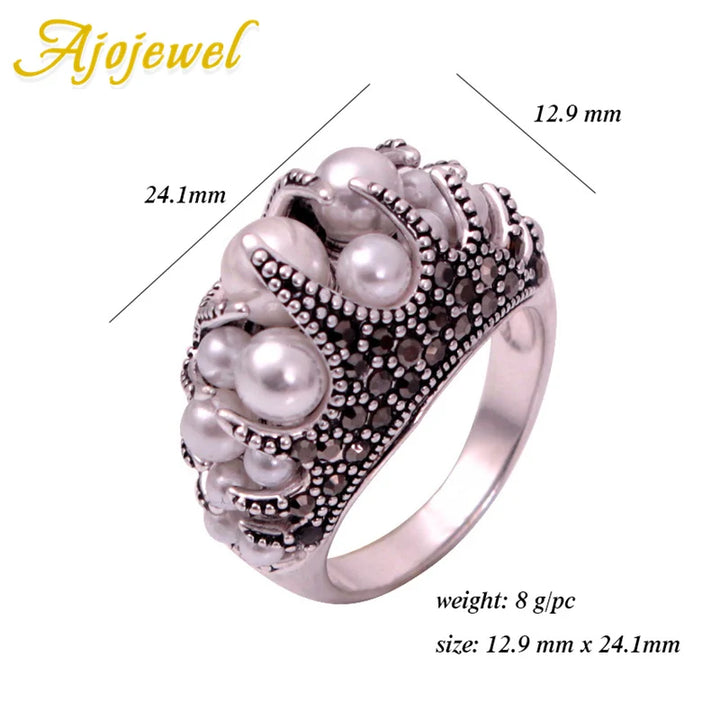 Women’s Vintage Pearl & Rhinestone Ring – Retro Jewelry