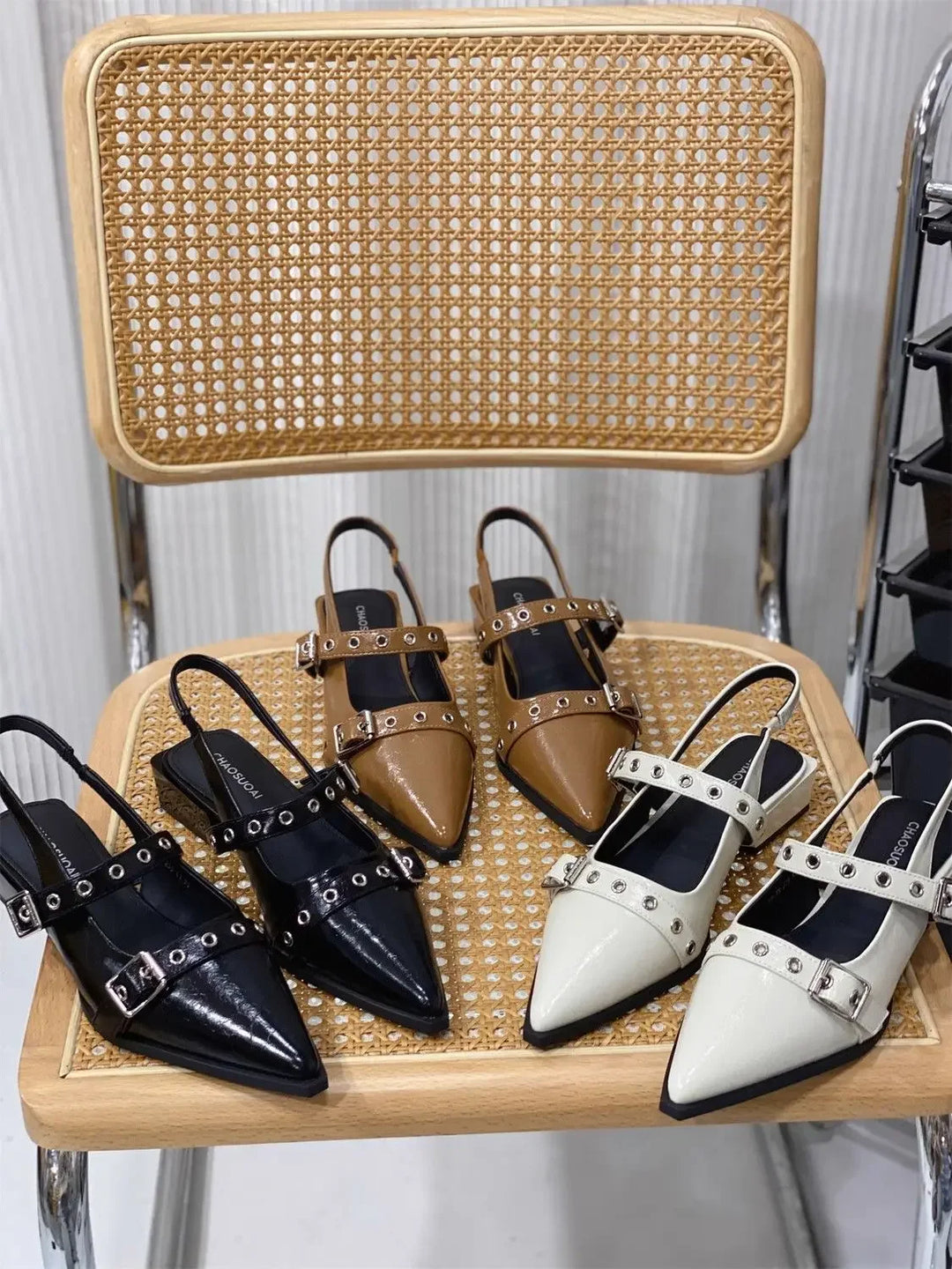 2025 Women’s Pointed Toe Sandals – Low Heels, Comfortable & Anti-Slip