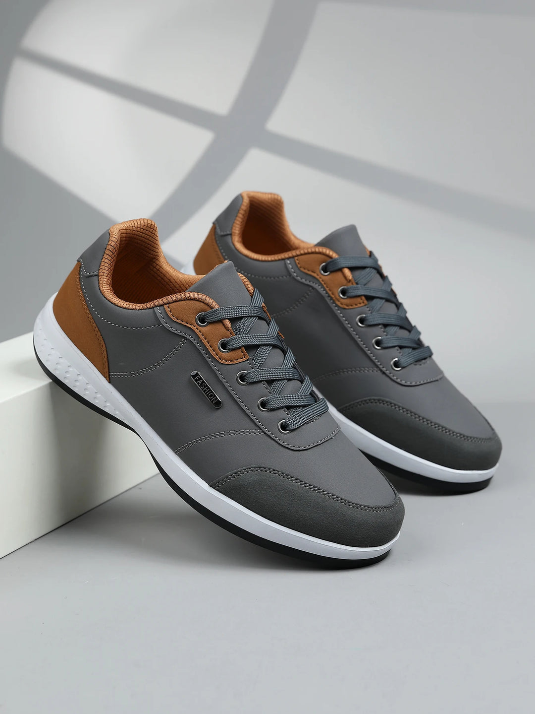 New Men Shoes Fashionable And Comfortable Men Casual Sports Shoes Suitable For Hiking And Walking Casual Sports Shoes