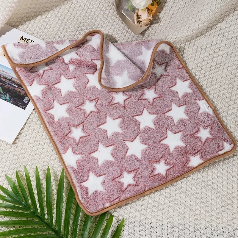 بطانية سناغل بيت™ الناعمة والمنفوشة للكلاب والقطط