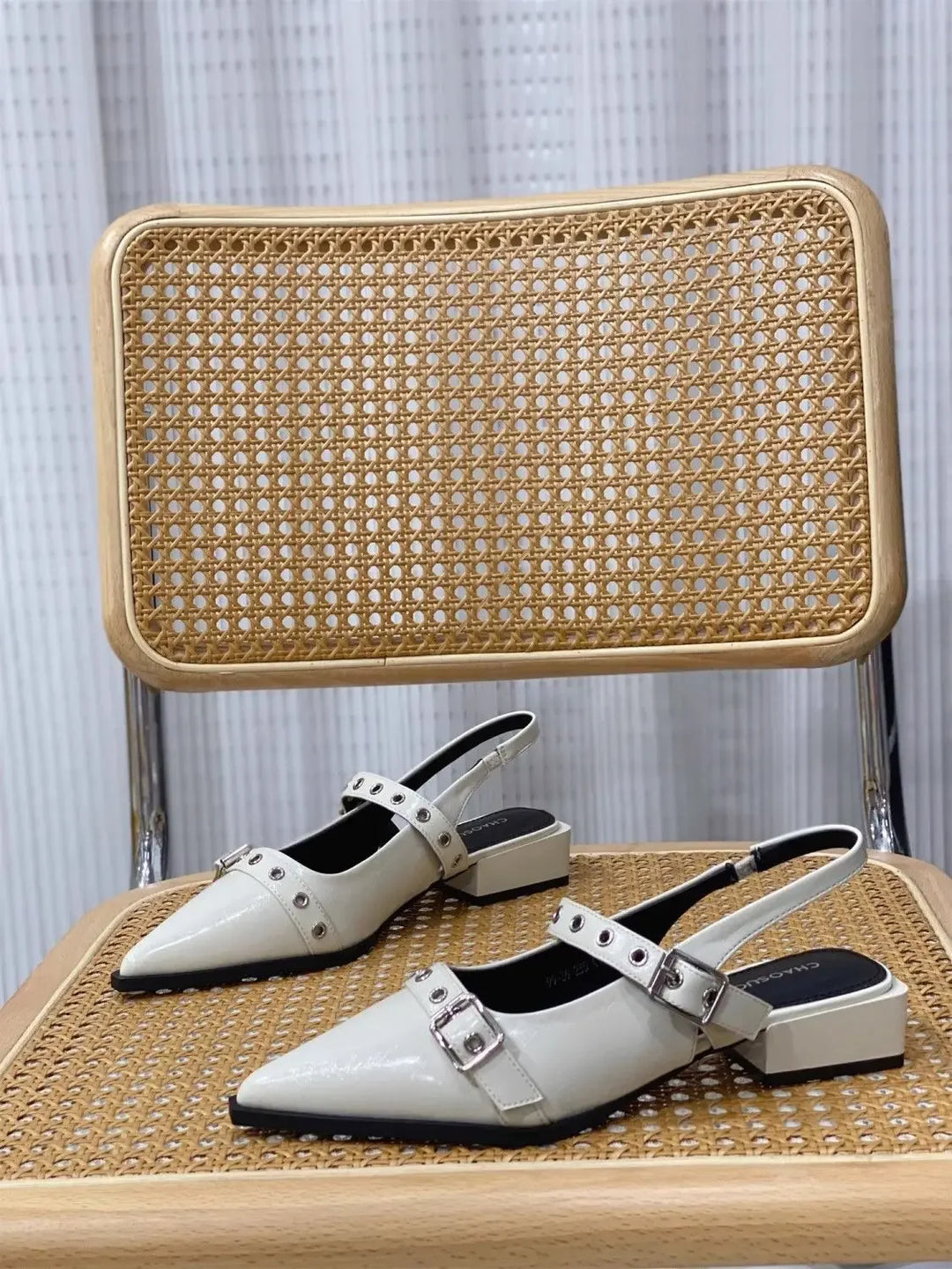 2025 Women’s Pointed Toe Sandals – Low Heels, Comfortable & Anti-Slip