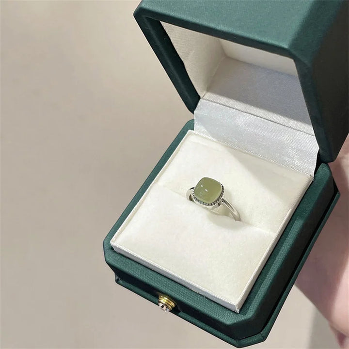 Women’s Vintage Jade & Crystal Geometric Ring – Fashion Jewelry