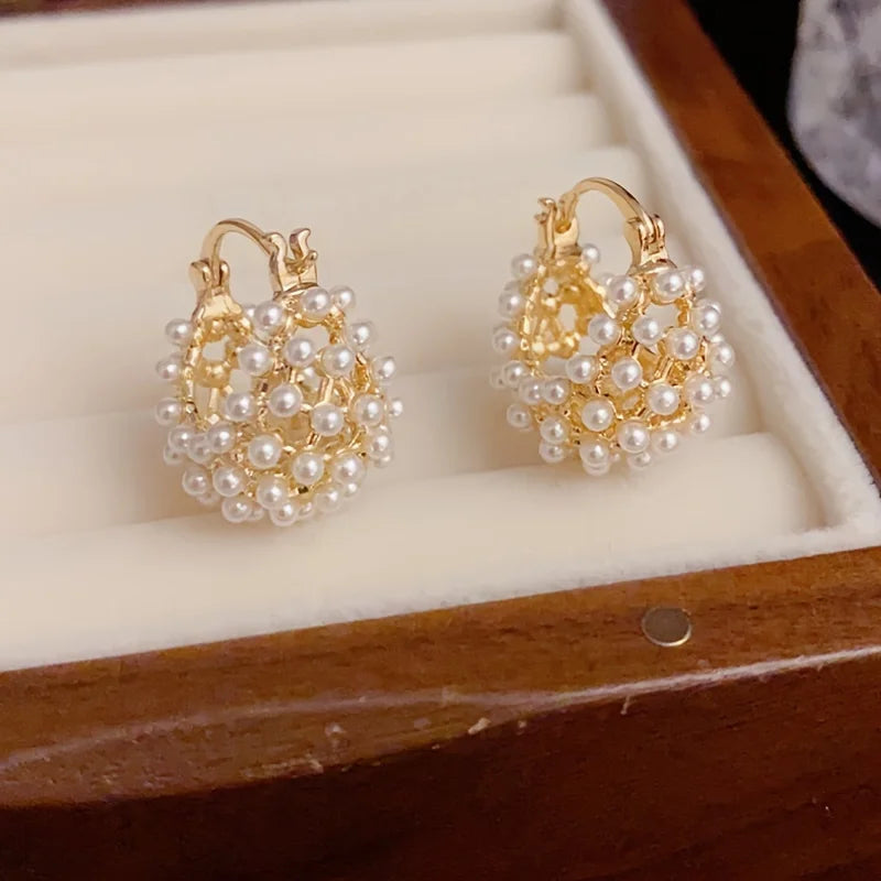 أقراط لؤلؤ نسائية – إكسسوار أنيق للارتداء اليومي