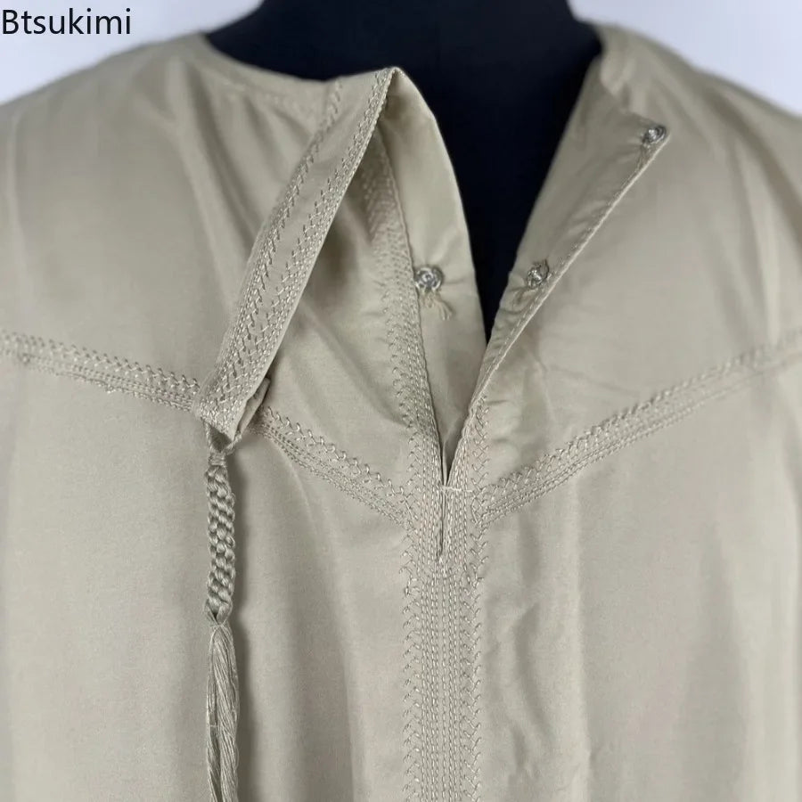 Middle East Arab Kaftan Men Muslim Clothing Solid Long-sleeved Round Neck Robes Causal Loose Men Jubba Thobe National Costumes